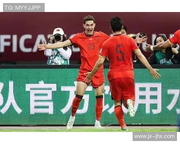 足球明星家人遭遇威胁事件引发社会关注与媒体热议